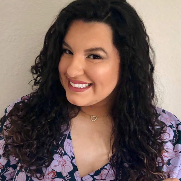 Meet your Posher, Tiffany - Picture 1 of 1